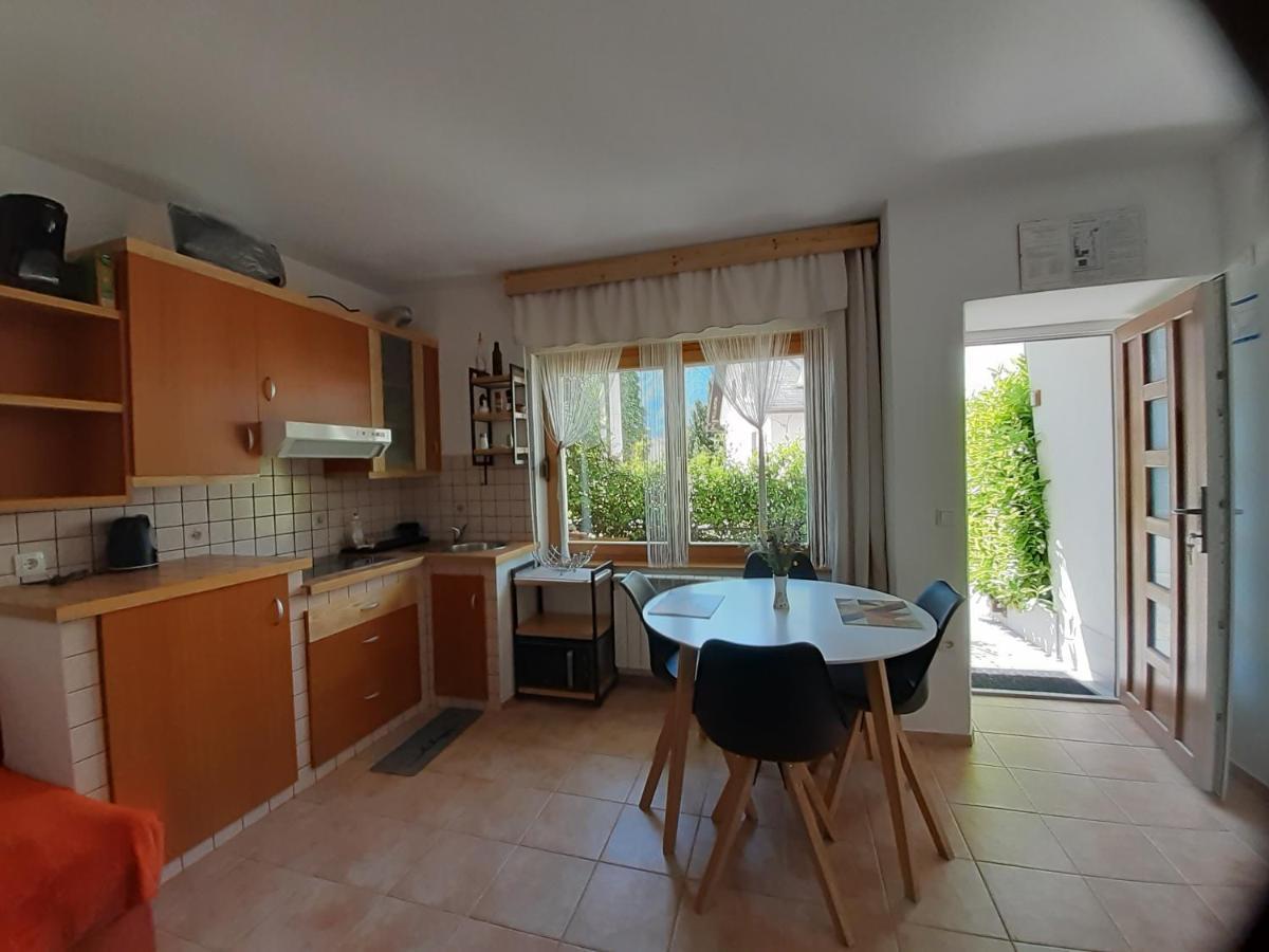 Apartment Norma Бовец Екстериор снимка